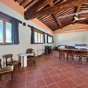 Croce Di Mezzo Farm stay Montalcino